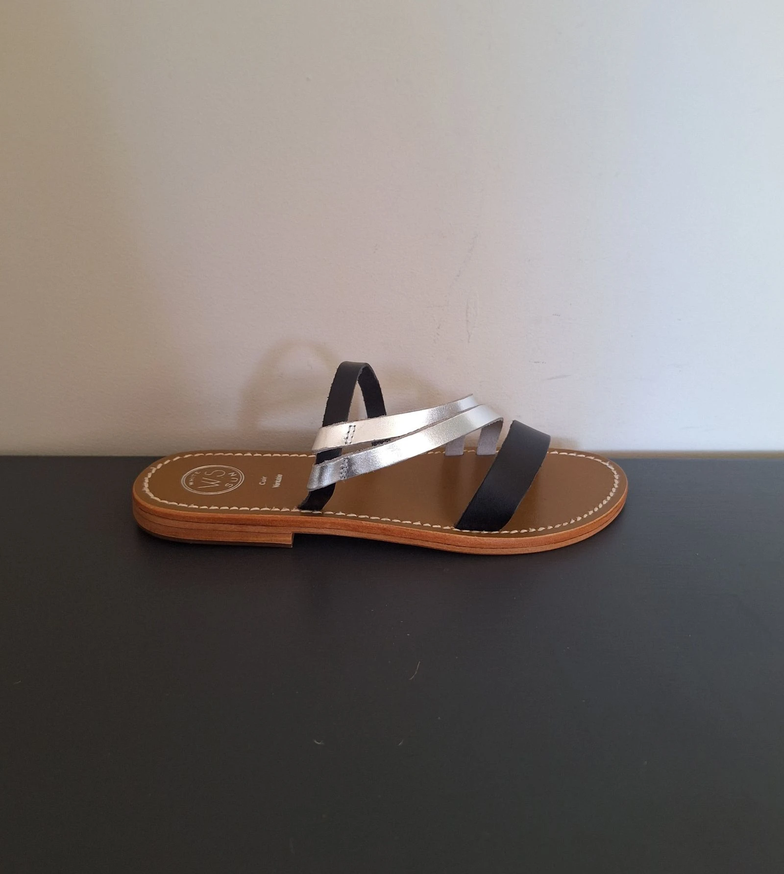 Slippery de couro preto com prata White Sun tamanho 38 – photo 3